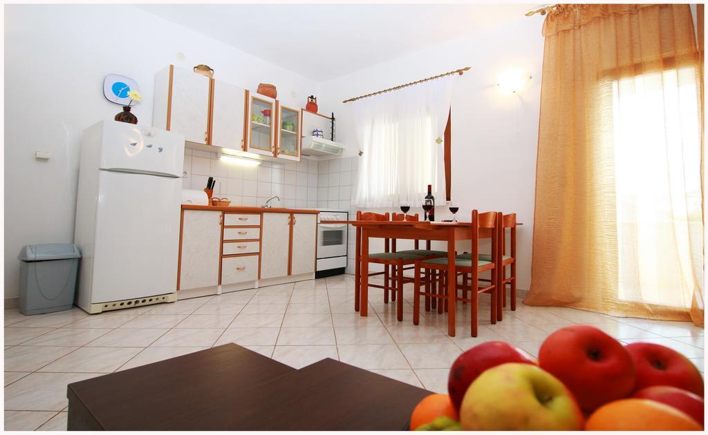 Apartment Benjamin Rogoznica  Exterior foto